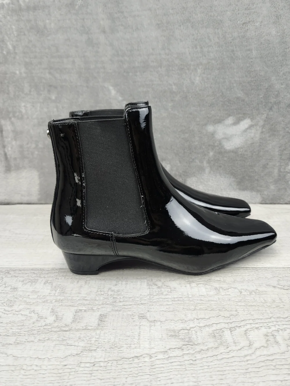 Donald J. Pliner Oleana Black Crinkle Patent Chelsea Boot Size 6.5M NWB